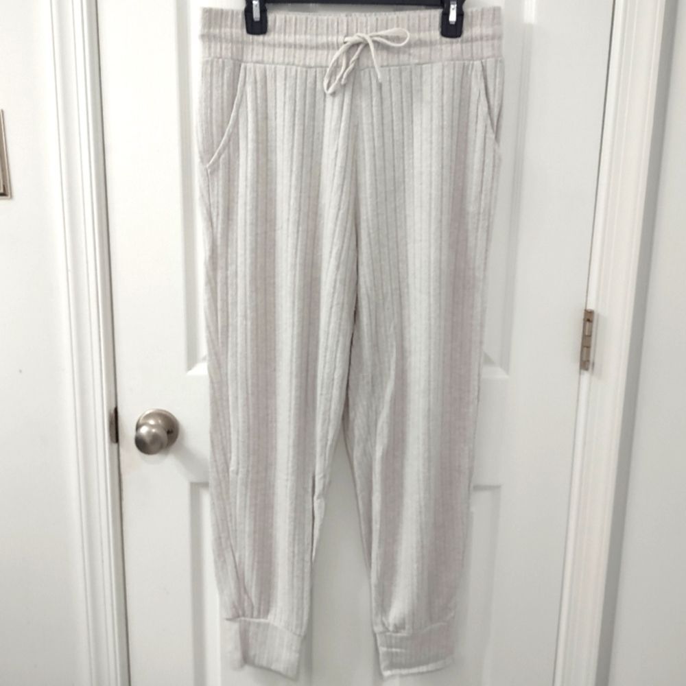 Style & Co Ribbed Cream Soft Plush Jogger Pants Size L - Picture 2 of 11
